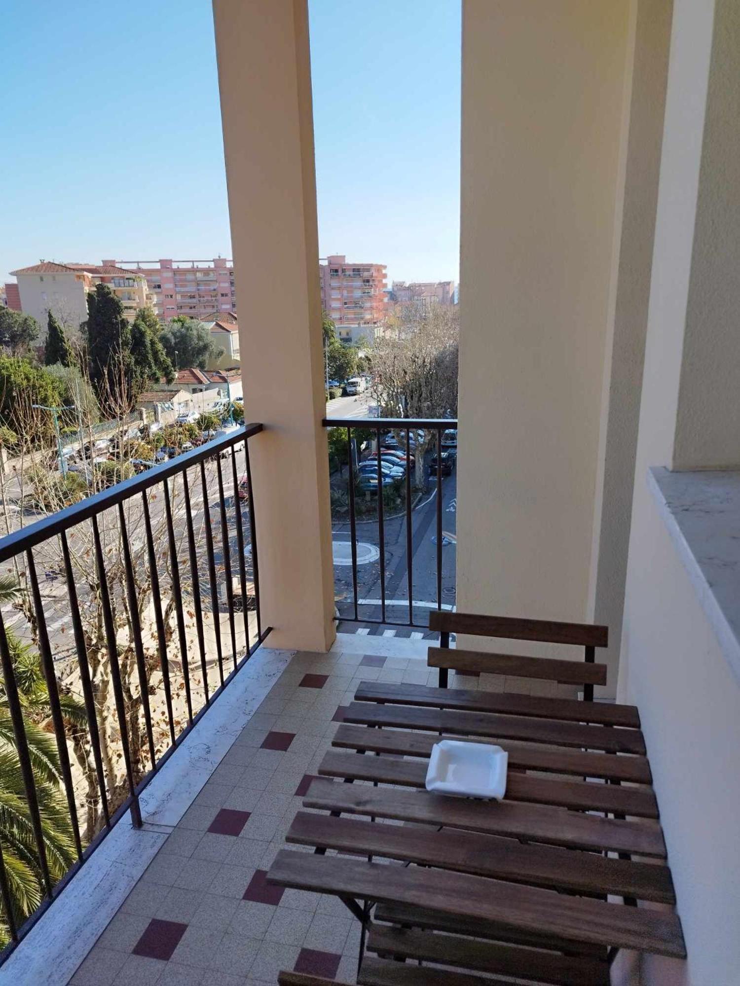 Appartement Moderne Refait A Neuf - 4 Couchages - Menton Kültér fotó